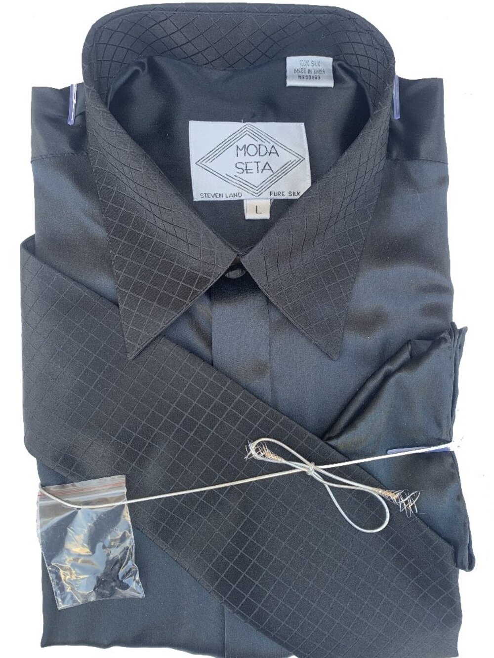 Moda Seta Steven Land Pure Silk Dress Shirt Three Piece (Shirt, Tie and Hankey)